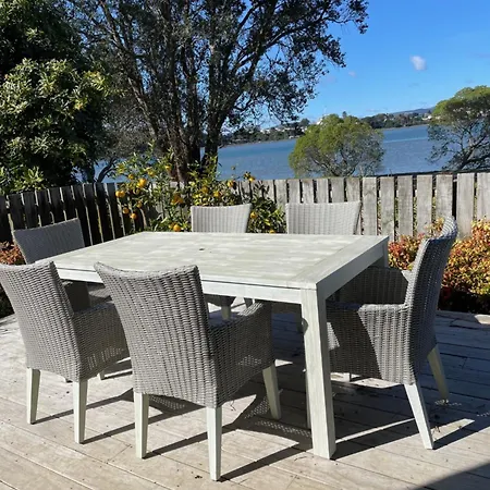 Bach On Daisy Villa Tauranga Exterior photo