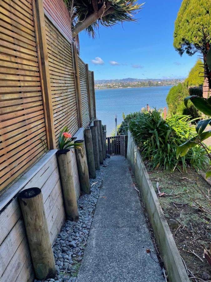 Bach On Daisy Tauranga